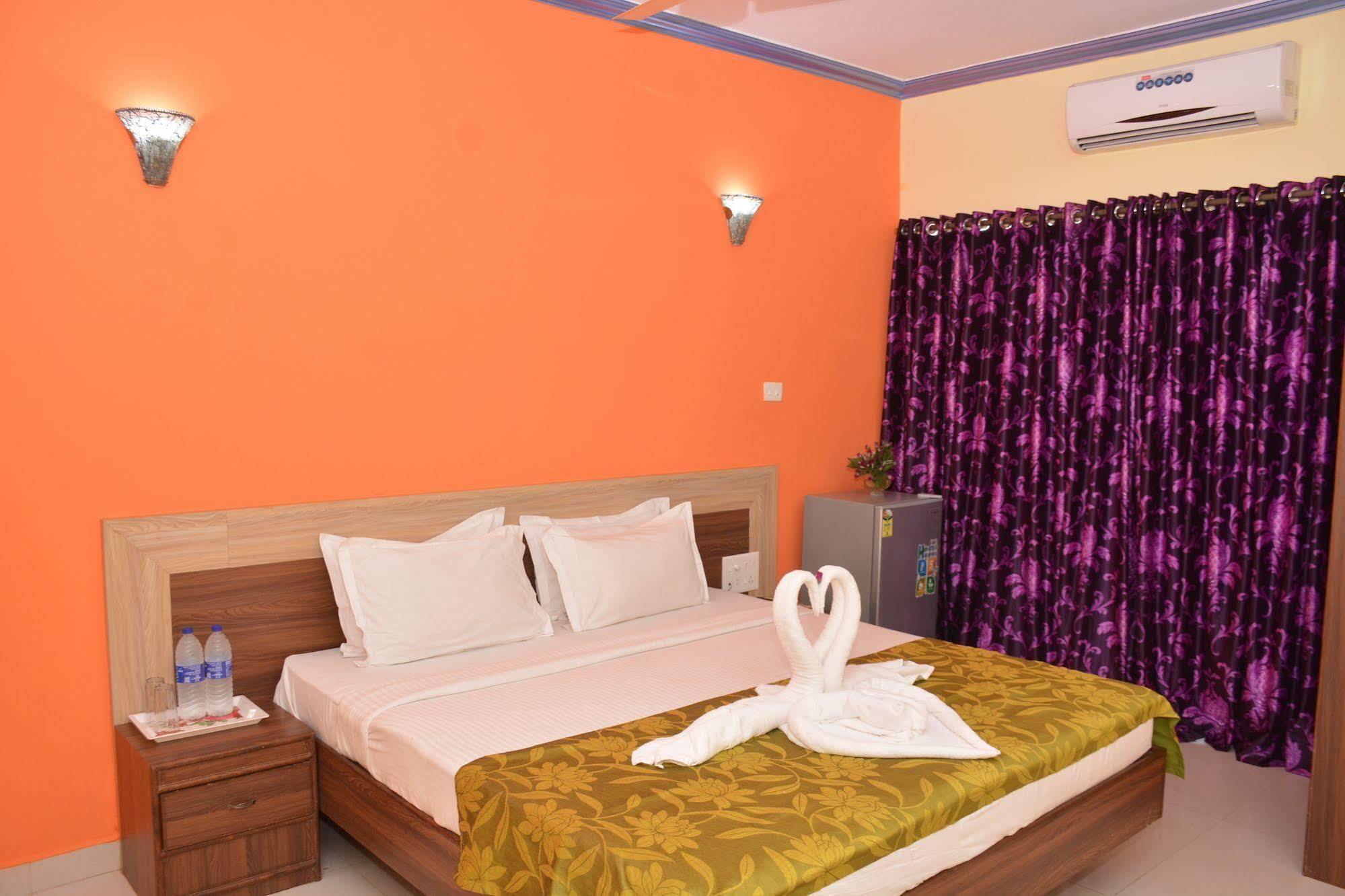 Rbr Suites Калангуте Екстериор снимка