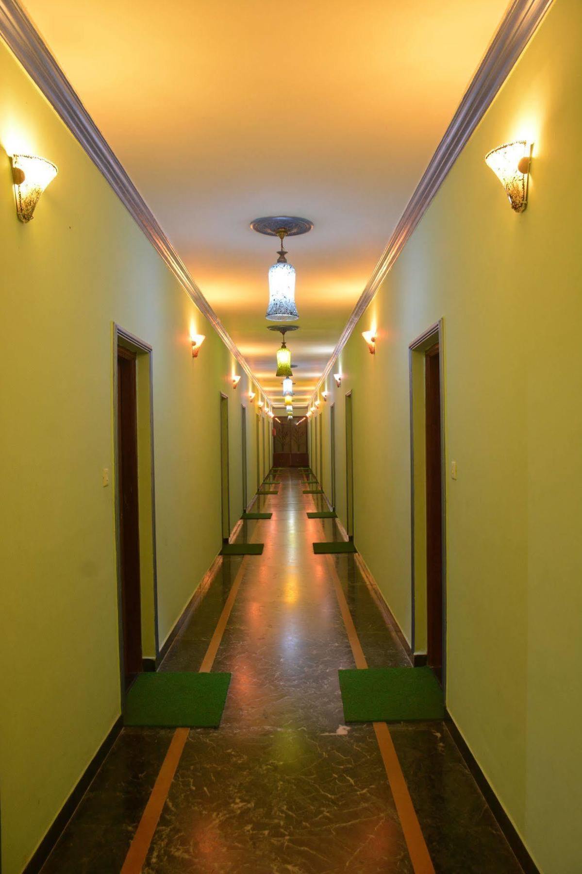 Rbr Suites Калангуте Екстериор снимка